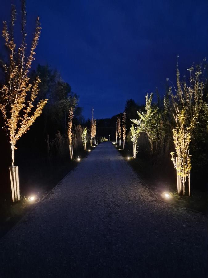 Intertranscoop Lake House Vámosszabadi Exteriör bild